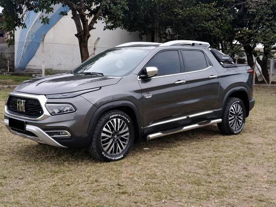 FIAT TORO 2.0 16V TURBO DIESEL RANCH 4WD AT9 FIAT TORO 2.0 16V TURBO DIESEL RANCH 4WD AT9